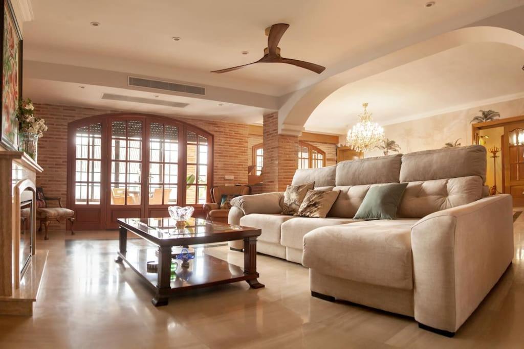 La Casa De Enfrente Villa Herencia Ngoại thất bức ảnh